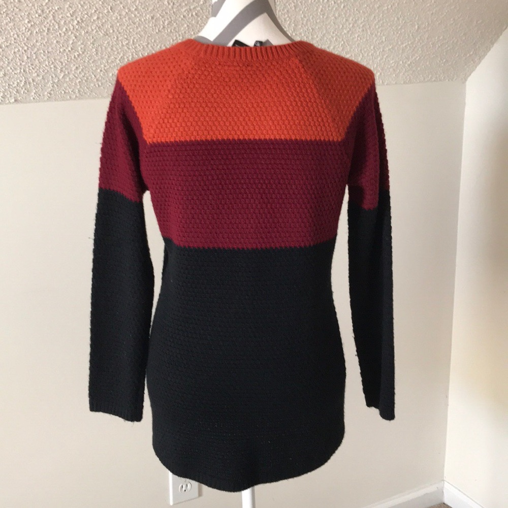 🚨CLOSET CLOSING🚨 Color Block Knit Sweater - Picture 4 of 6